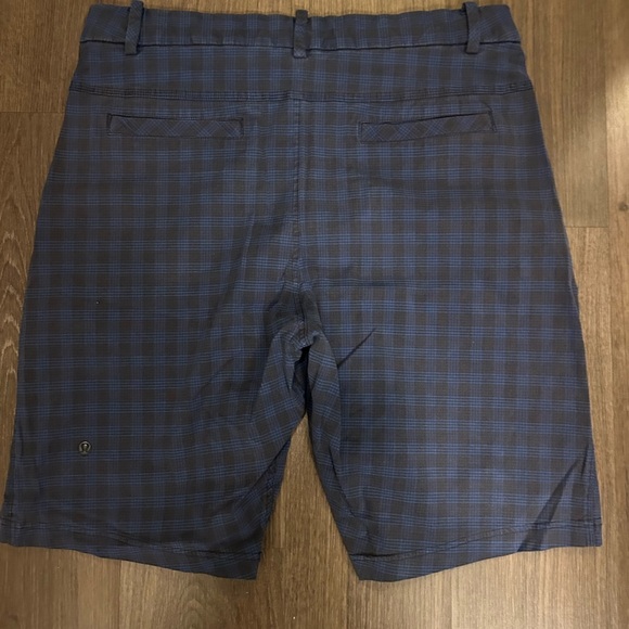 Lululemon Athletica Blue Flat Front Shorts - Picture 2 of 3